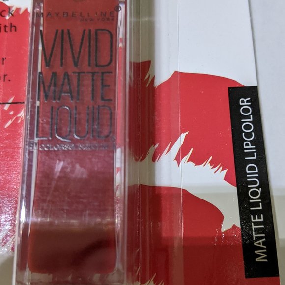 Maybelline Vivid Matte Liquid Lipcolor - Picture 2 of 3